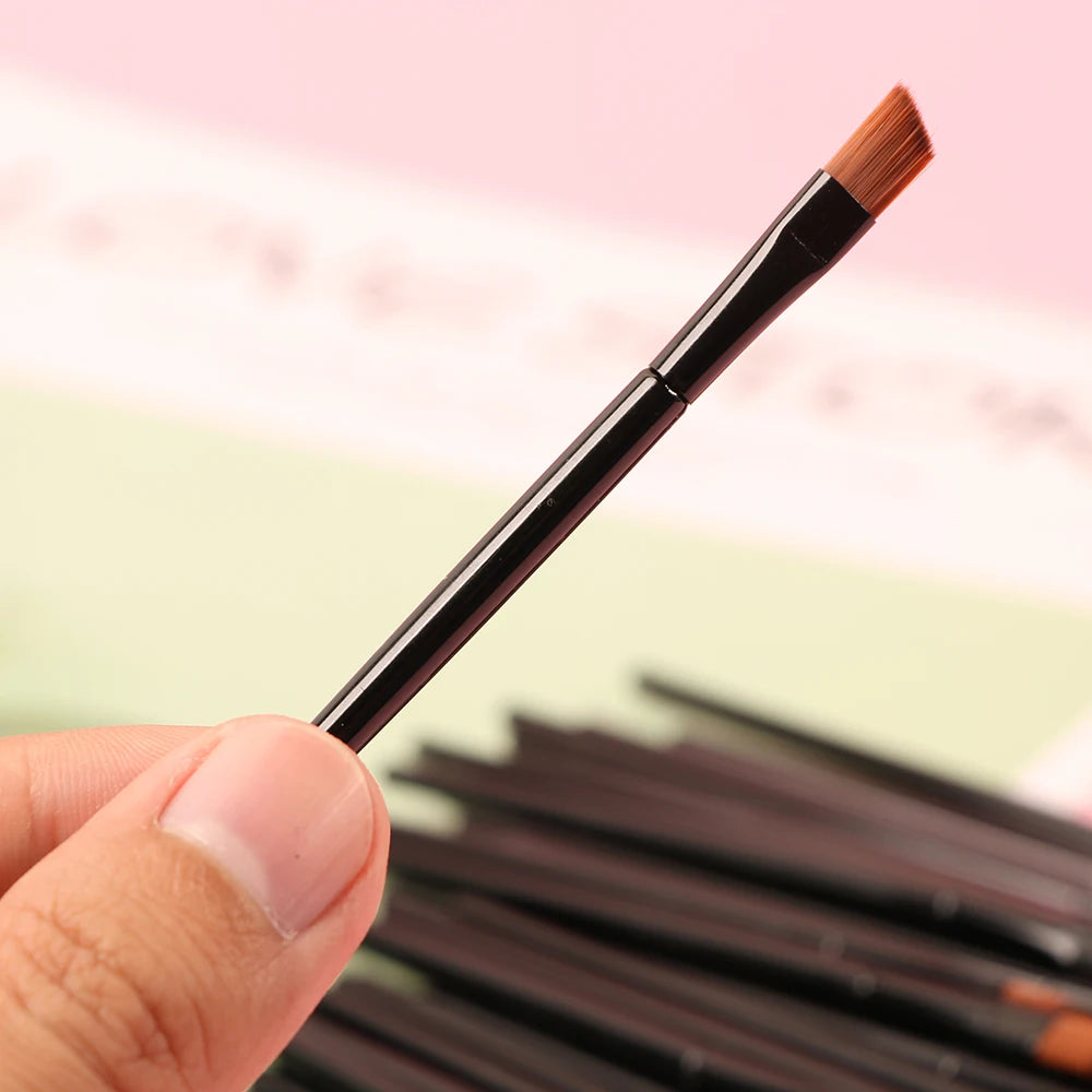 🖌️ Set de 50 Pinceles de Maquillaje – Cejas, Ojos, Pestañas y Difuminado