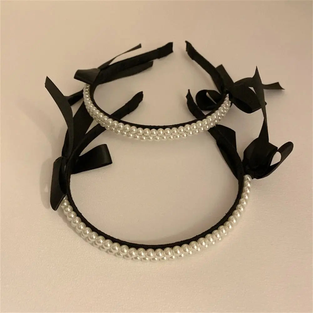 Diadema con nudo de perla: un accesorio para el cabello elegante y moderno