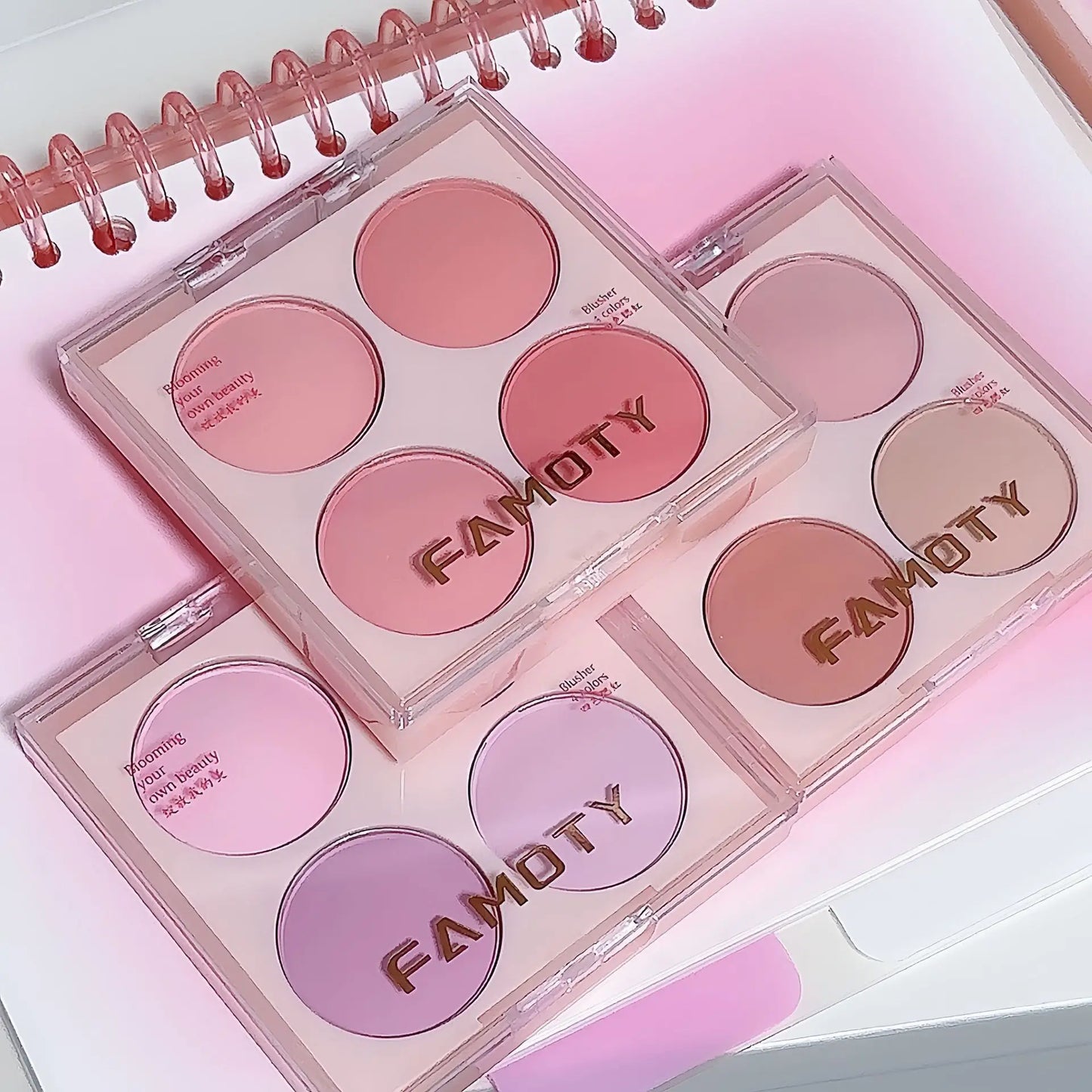 🌸 Poudre blush visage 4 couleurs – Teintes chaudes et douces, fini mat