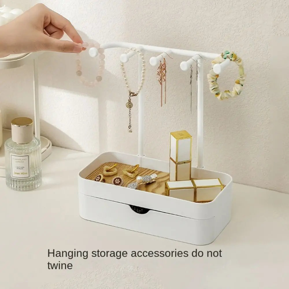 Expositor de joyas portátil con cajón: base de madera y elegante almacenamiento.