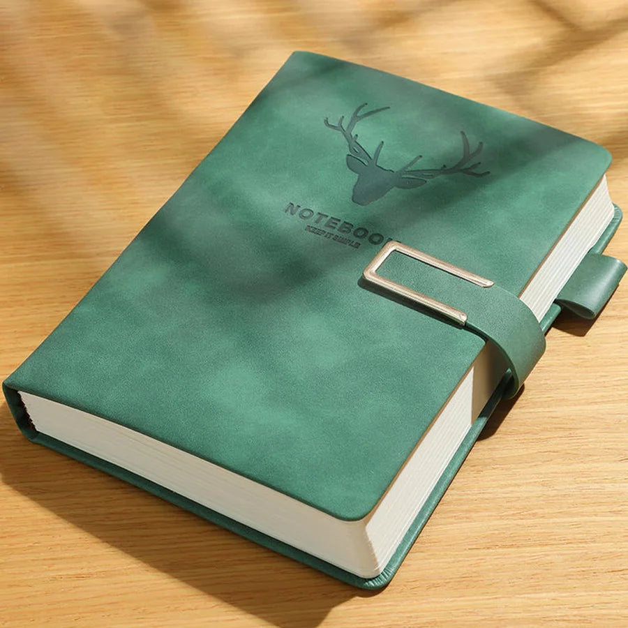 Cuaderno A5 de 200 páginas con elegante cubierta de piel sintética