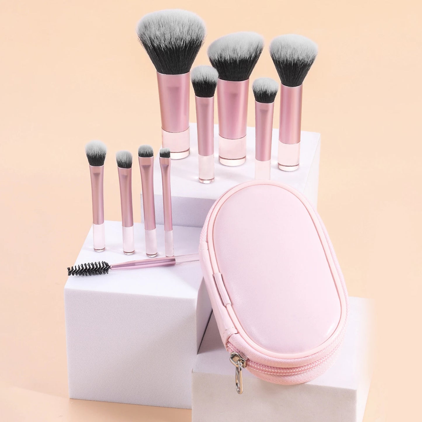 💗 Mini juego de brochas de maquillaje rosa – Tamaño de viaje