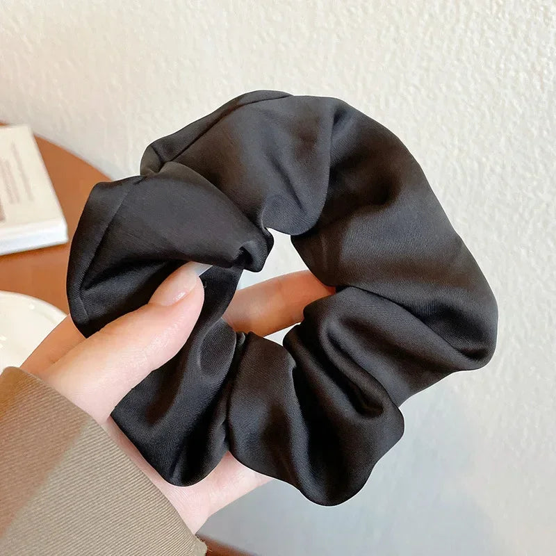 Diadema de satén estilo francés: elegante accesorio para el cabello de gasa lisa para coleta o moño.