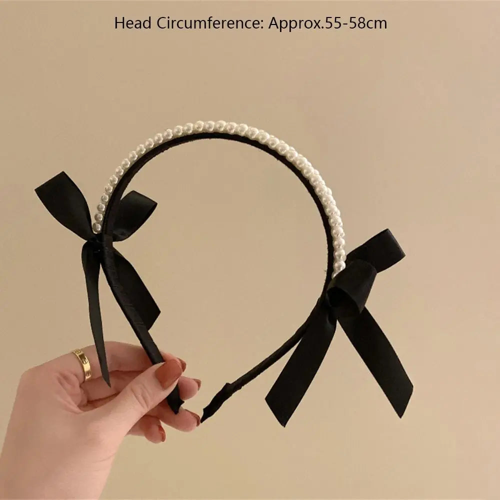 Diadema con nudo de perla: un accesorio para el cabello elegante y moderno