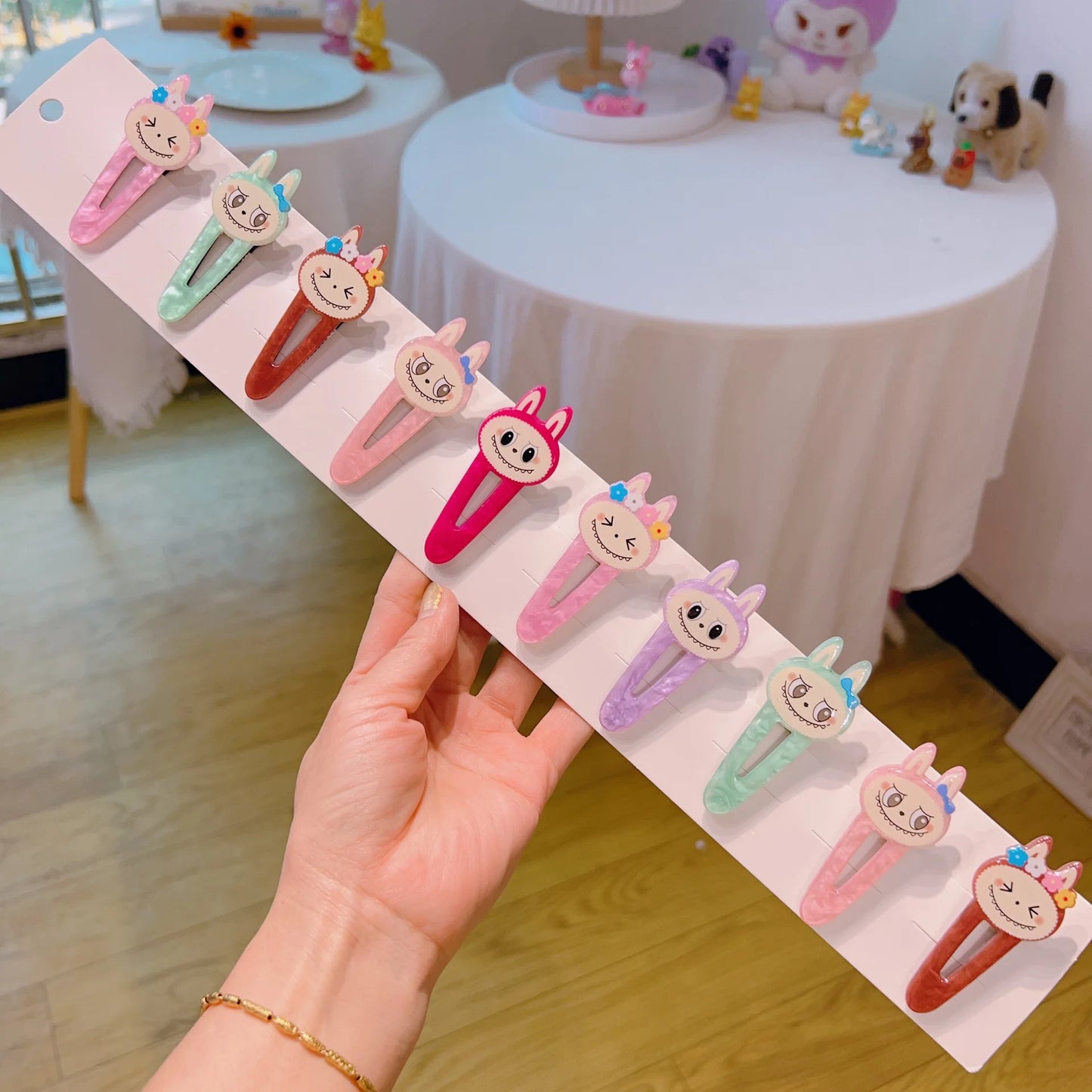 🎀 Pack de 10 pasadores infantiles - Estilo kawaii y dibujos animados