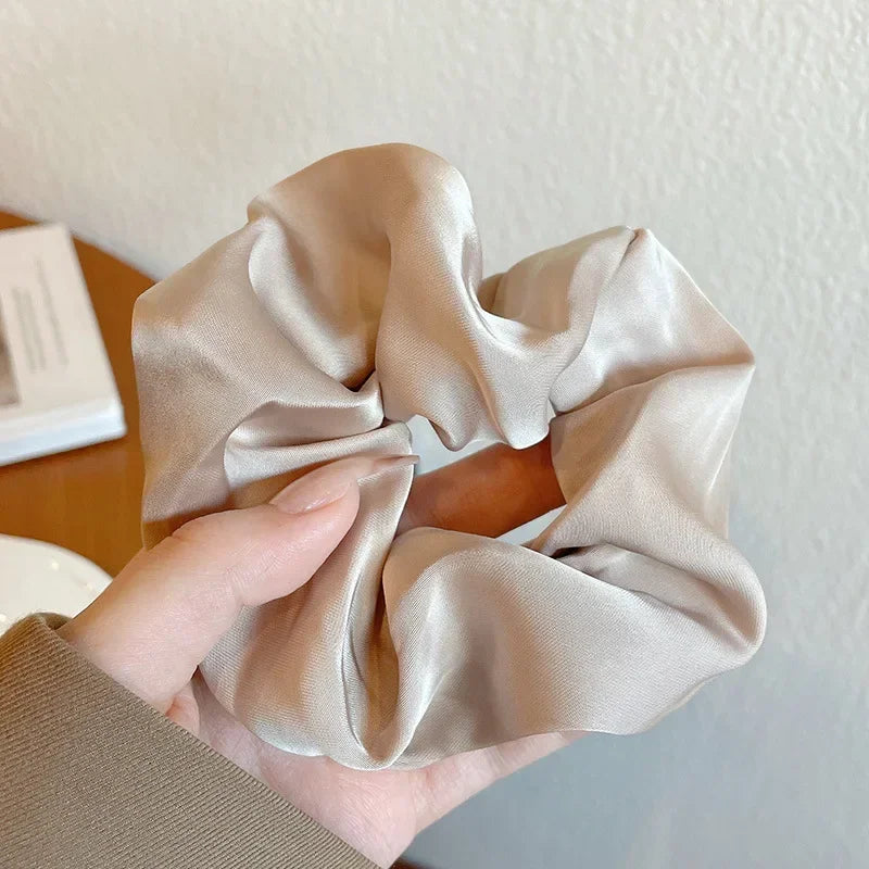 Diadema de satén estilo francés: elegante accesorio para el cabello de gasa lisa para coleta o moño.