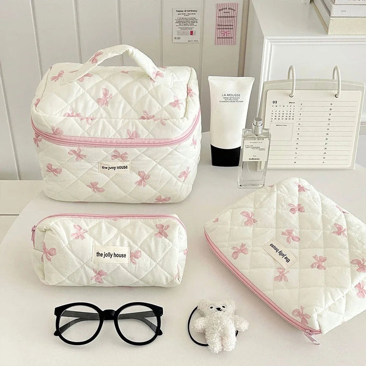 TROUSSE À MAQUILLAGES