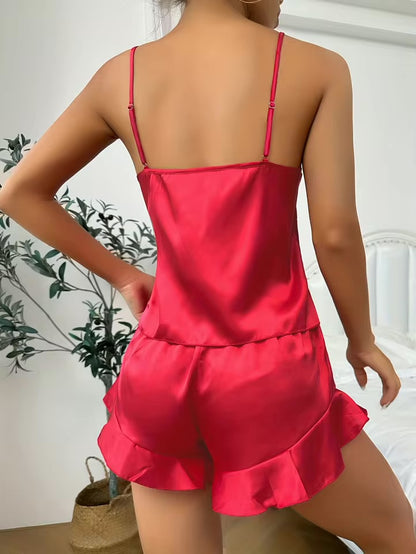 Ensemble en satin - Haut camisole à bretelles, short à volants et robe de chambre avec ceinture