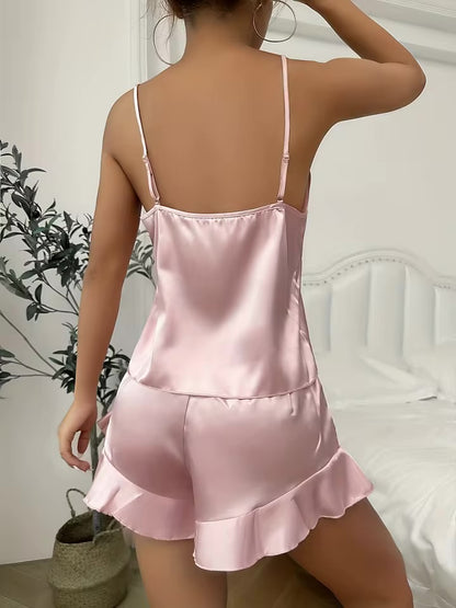 Ensemble en satin - Haut camisole à bretelles, short à volants et robe de chambre avec ceinture
