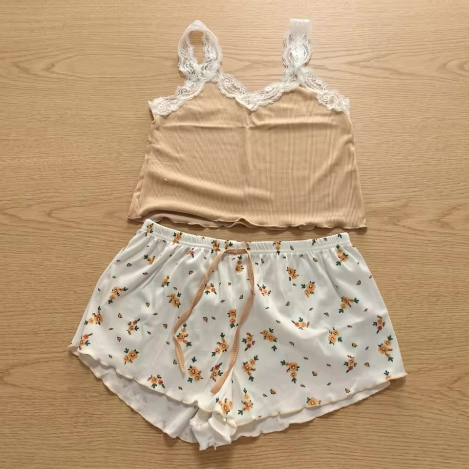 Pyjama - Haut camisole avec dentelle et short 🌸