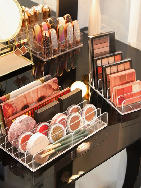 Organizador de maquillaje de 7 compartimentos: elegante y funcional.