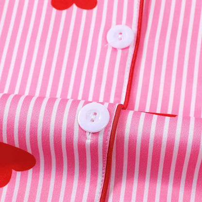 Pyjama Boutonné - Haut à manches courtes et short à rayures ❤️