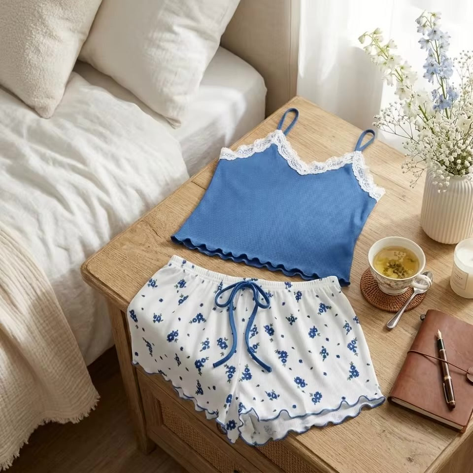 Pyjama - Haut camisole avec dentelle et short 🌸