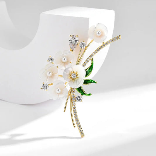 Broche de flor de fritilaria natural: elegancia y refinamiento