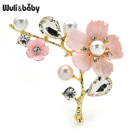 Broche de flor de ciruelo perlado: elegancia femenina para bodas, oficina o regalo.