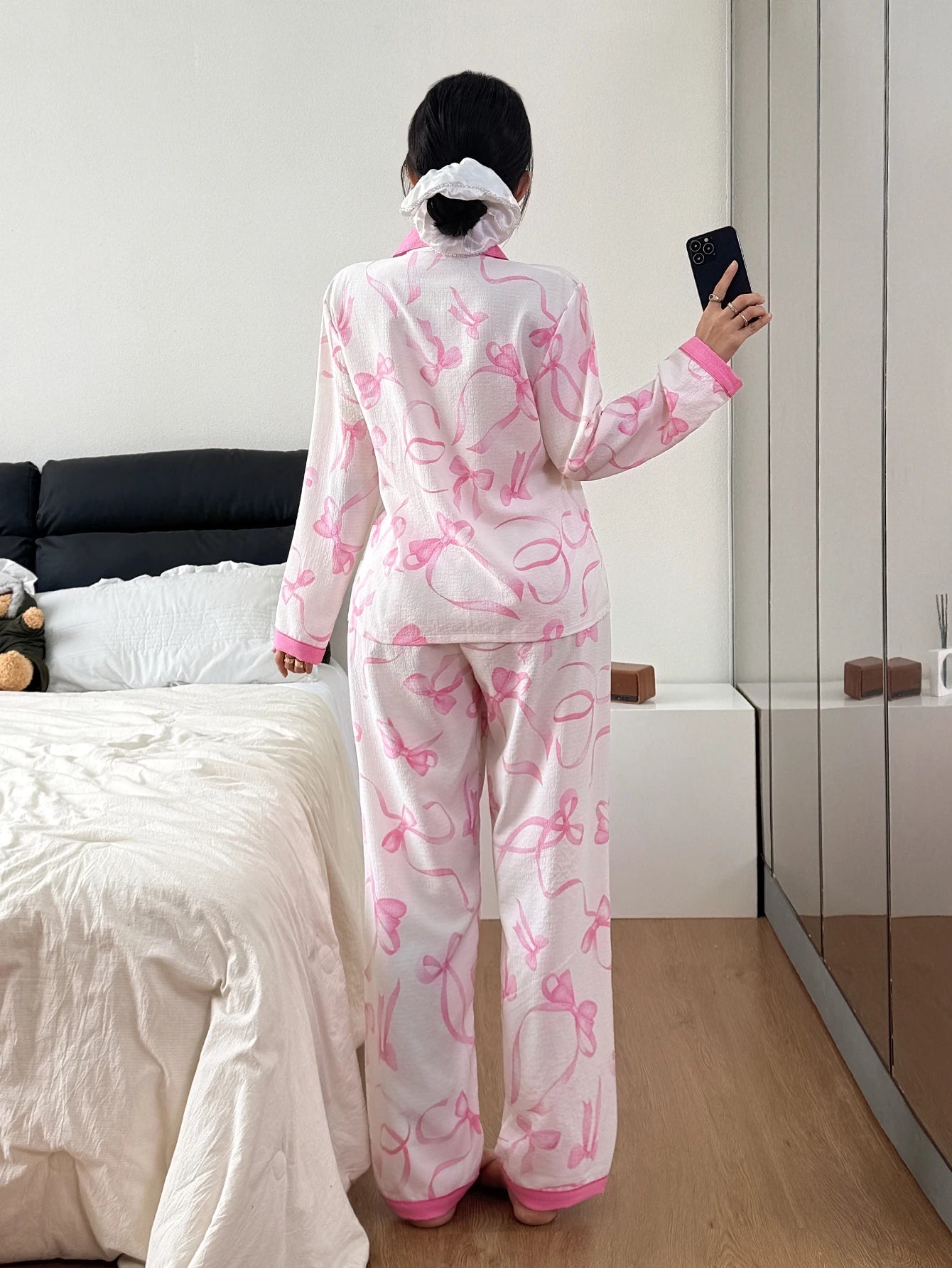 Pyjama Femme Boutonné – Haut Manches Longues et Pantalon imprimé 🎀