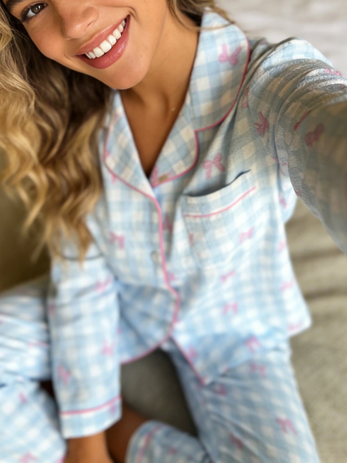 Pyjama Femme Boutonné - Haut Manches Longues et Pantalon à carreaux motif 🎀