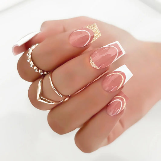 💖 Uñas postizas cuadradas cortas – Juego de 24 con corazones y francés blanco Y2K