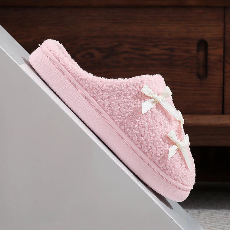 Chaussons femme automne/hiver – Douillets en peluche avec nœud rose 🎀