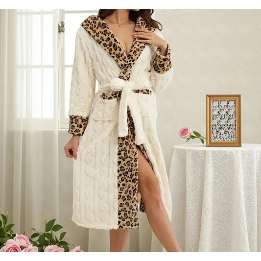 Robe de nuit femme imprimé léopard – Avec ceinture ajustable, à porter comme tenue d’intérieur
