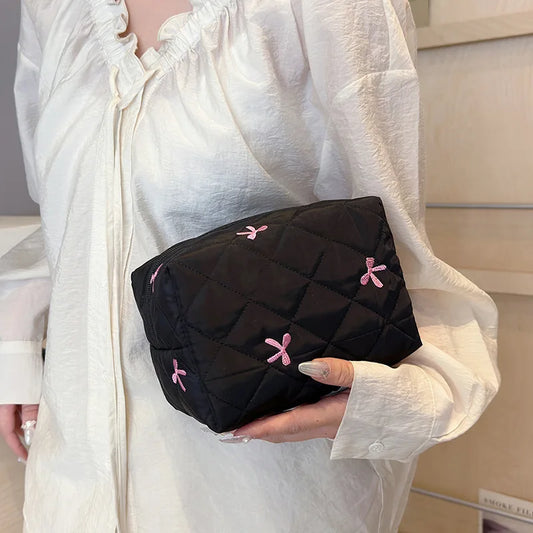 Trousse Maquillage Femme Nœud Brodé – Grande Capacité en Coton🎀