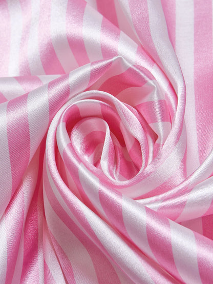 Pyjama Femme Boutonné Satin – Haut Manches Courtes & Short à rayures imprimé V