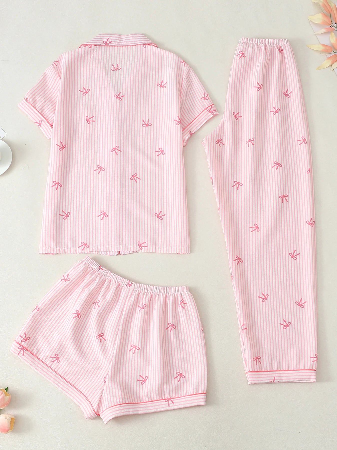 Ensemble Pyjama Femme - Haut Manches Courtes , Short et Pantalon motif 🎀
