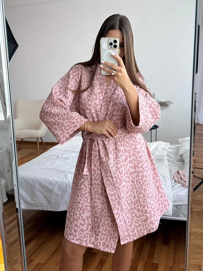 Robe de chambre femme printemps – imprimé léopard rose 💯 Coton