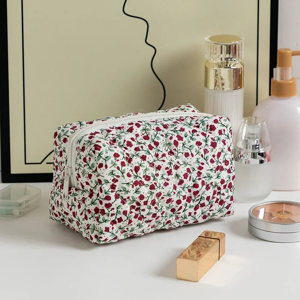 Trousse Maquillage Femme – Grande Capacité Compacte avec Fermeture Zip💐