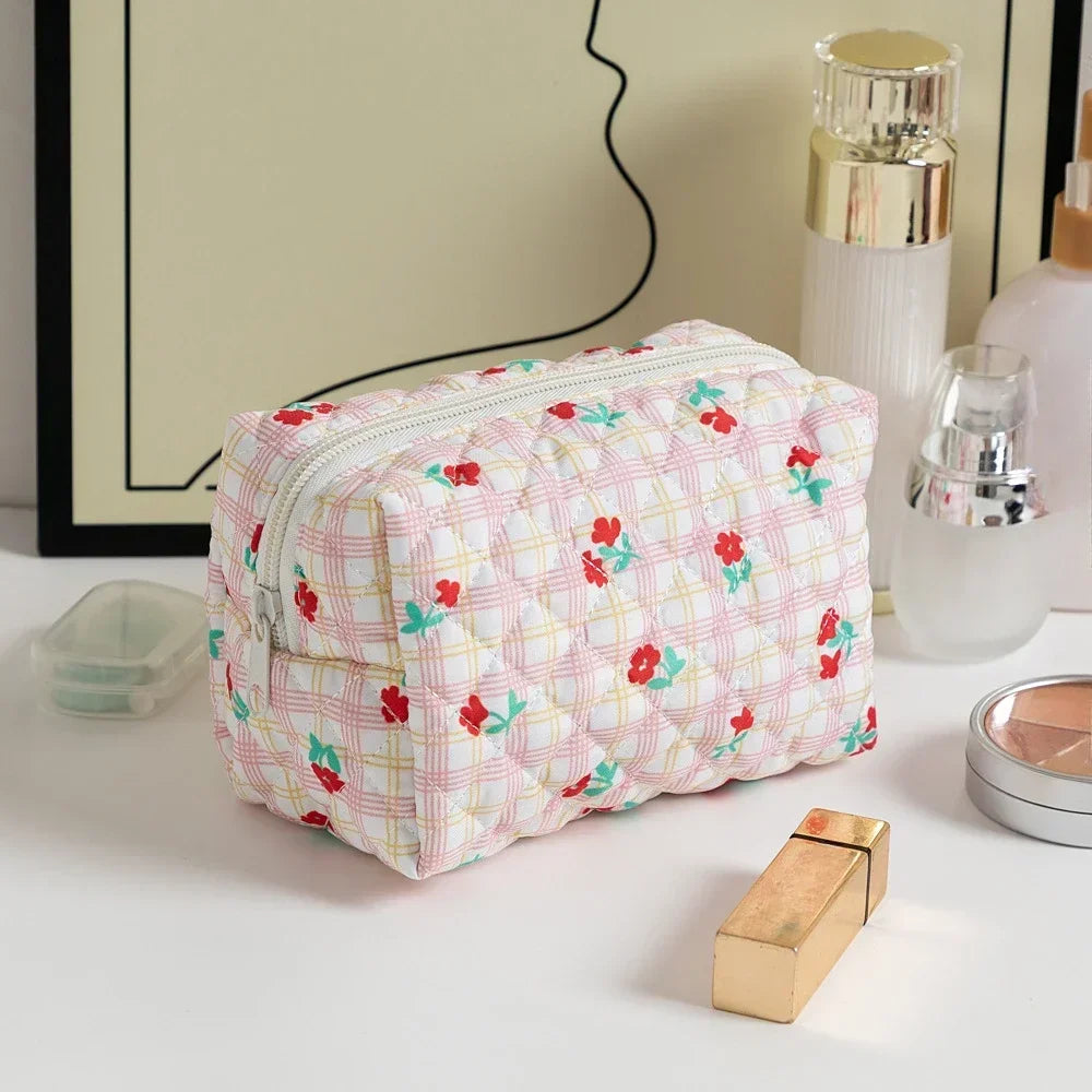 Trousse Maquillage Femme – Grande Capacité Compacte avec Fermeture Zip💐