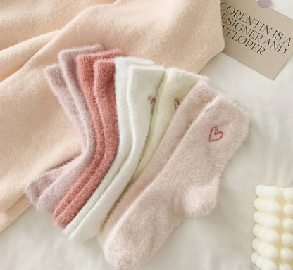 Women's Thermal Velvet Socks – Soft patterned socks 🩷