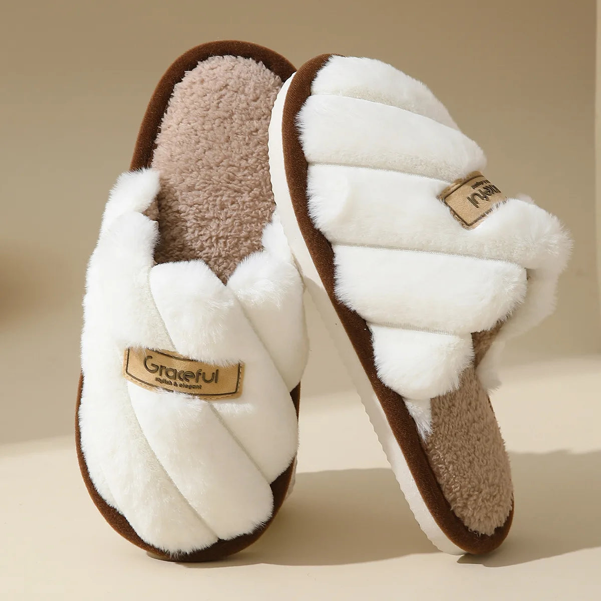 Pantoufle Femme - Peluche et flanelle douce