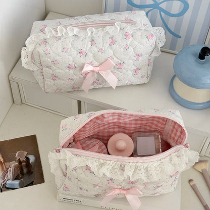 Trousse Femme Fleurie – Petite Pochette avec Dentelle & Nœud 🎀