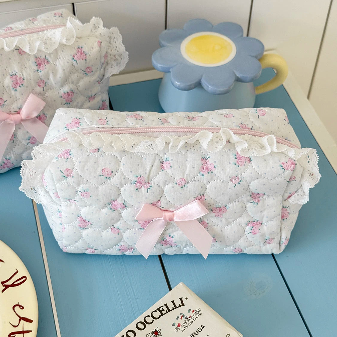 Trousse Femme Fleurie – Petite Pochette avec Dentelle & Nœud 🎀