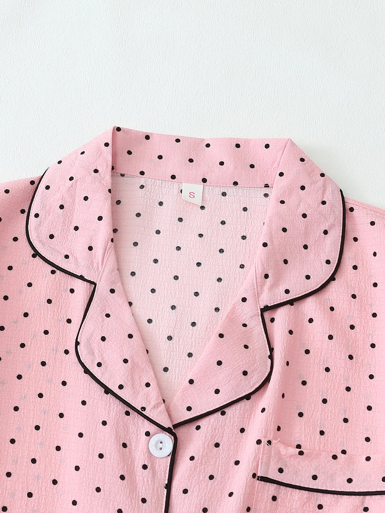 Pyjama Femme Boutonné- Haut Manches Courtes et Short imprimé Pois Noir
