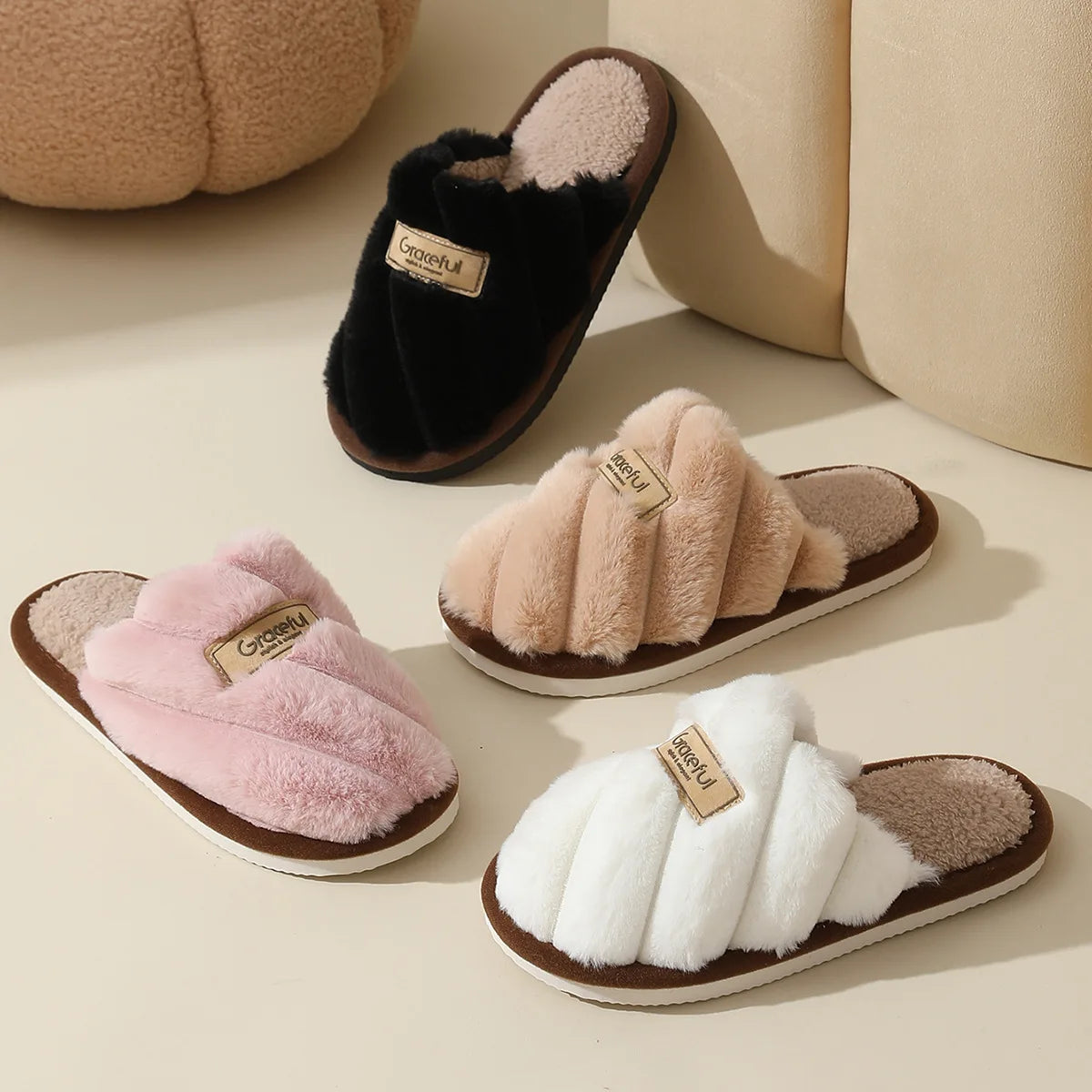 Pantoufle Femme - Peluche et flanelle douce