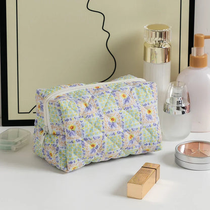 Trousse Maquillage Femme – Grande Capacité Compacte avec Fermeture Zip💐