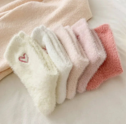 Women's Thermal Velvet Socks – Soft patterned socks 🩷