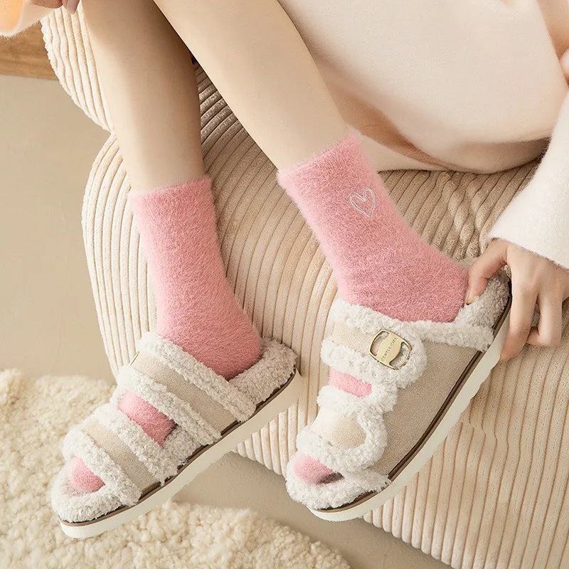 Women's Thermal Velvet Socks – Soft patterned socks 🩷