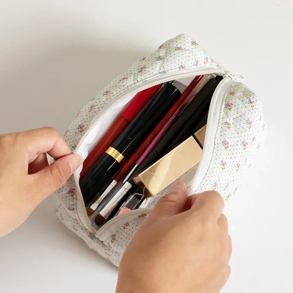 Trousse Maquillage Femme – Grande Capacité Compacte avec Fermeture Zip💐