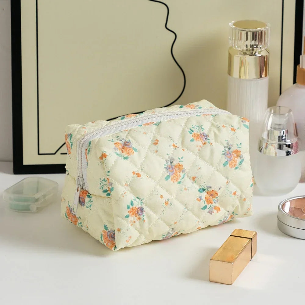 Trousse Maquillage Femme – Grande Capacité Compacte avec Fermeture Zip💐