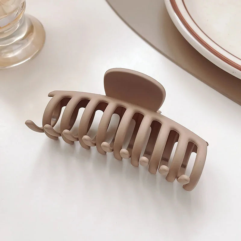 💫 Pince à cheveux vintage mate – Forme géométrique, tenue forte pour cheveux épais