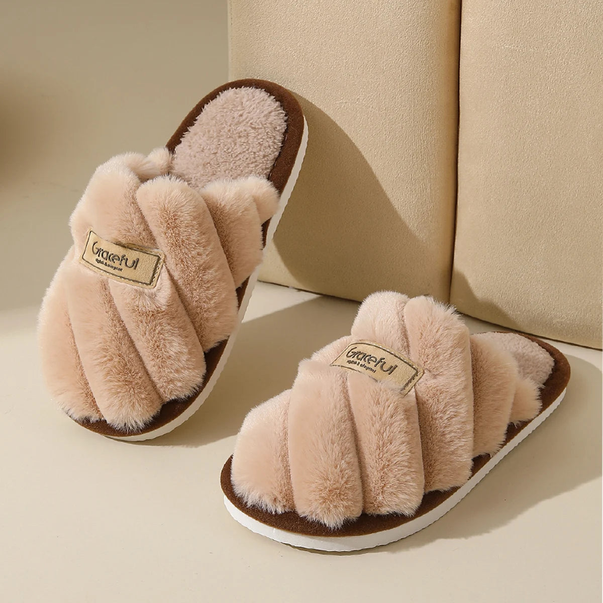 Pantoufle Femme - Peluche et flanelle douce